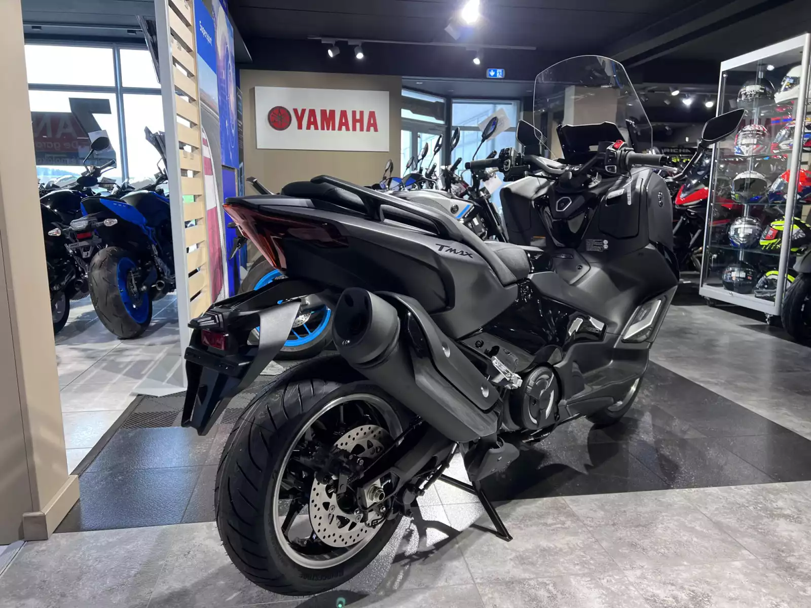 Yamaha TMAX 560 TECHMAX - Photo 1