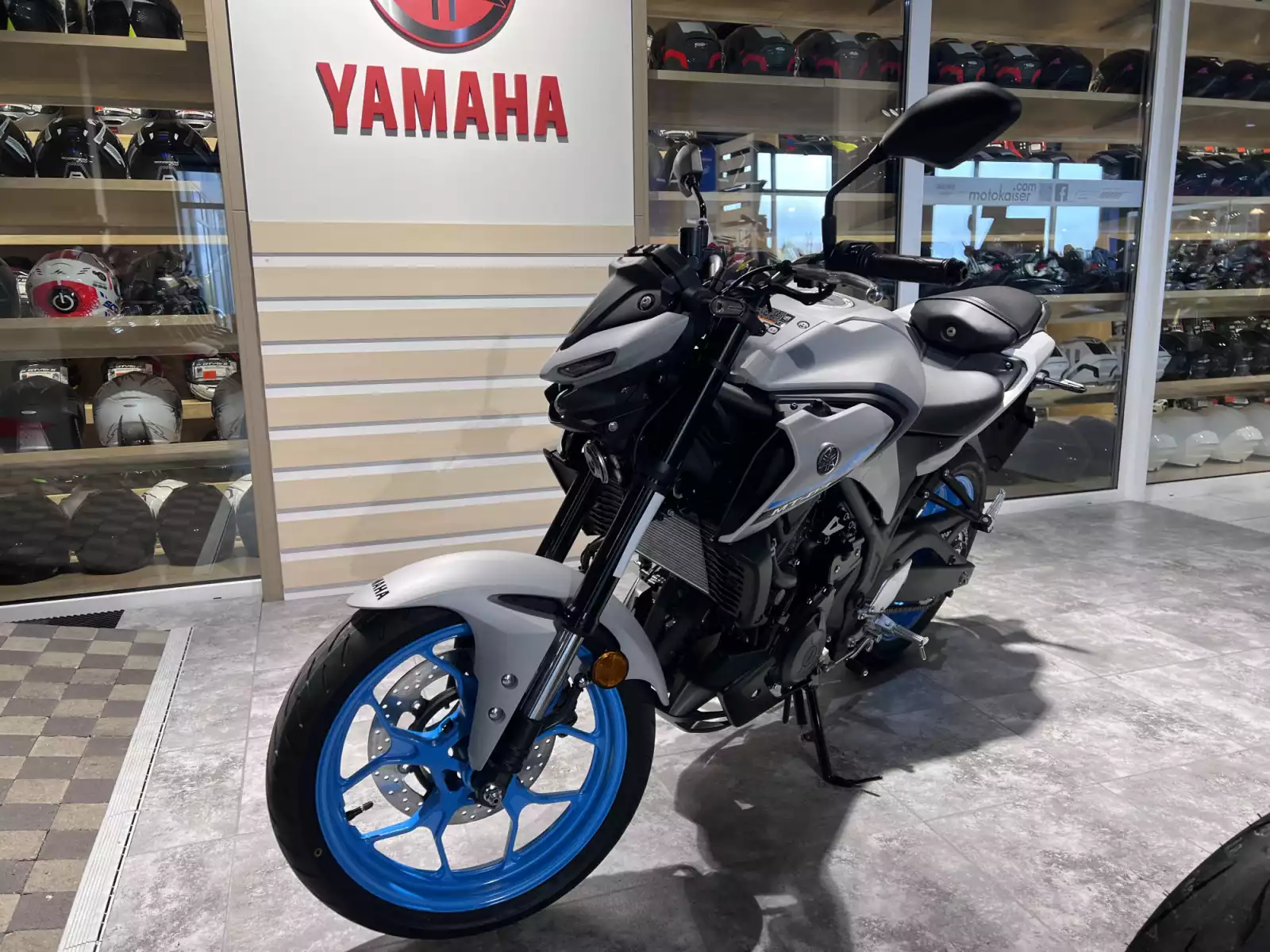 Yamaha MT-03 - Photo 1