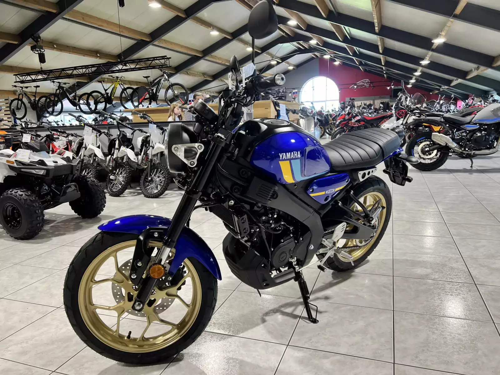 Yamaha XSR 125 - Photo 1