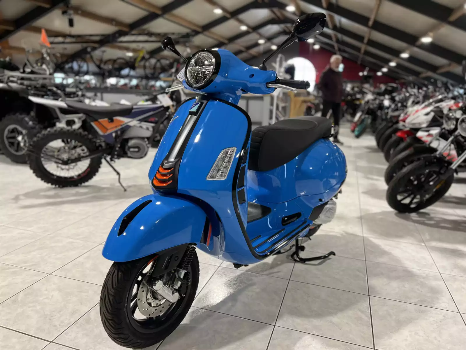 Vespa GTS Super Sport 310 - Photo 1