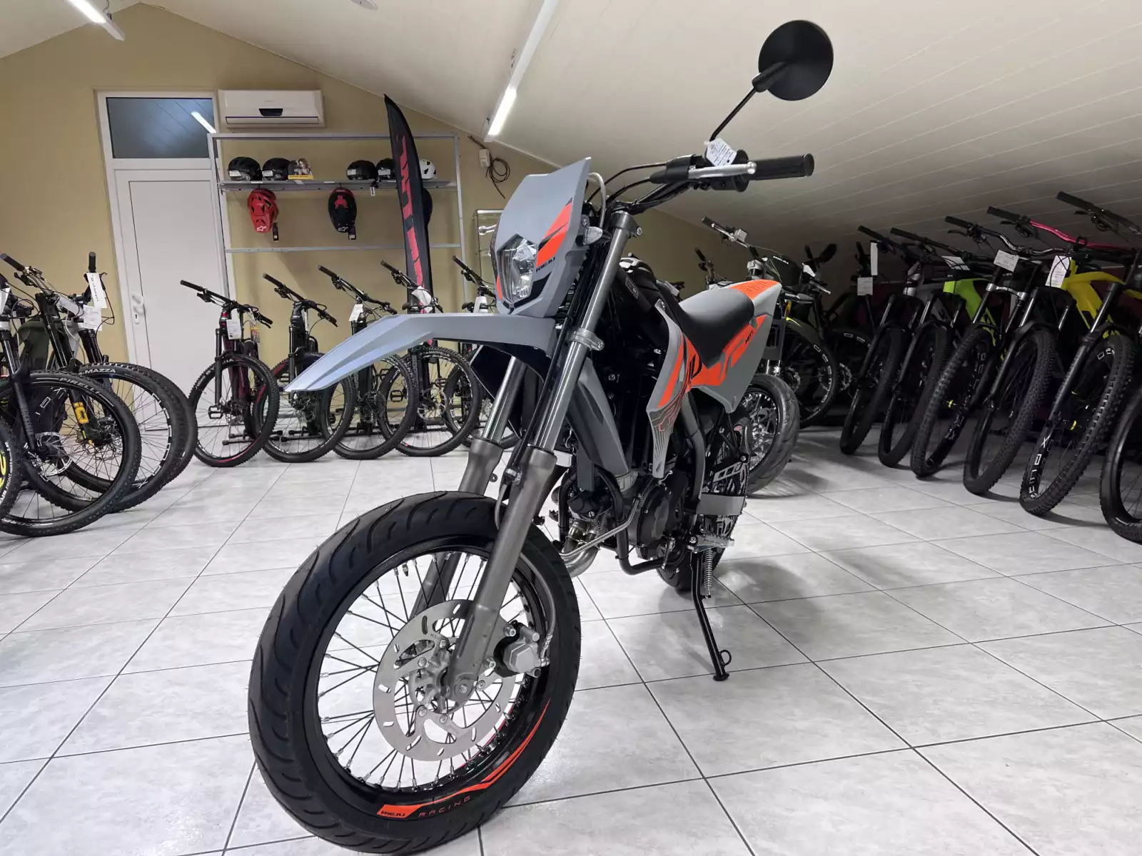 Rieju MRT 50 SM Grey - Photo 1