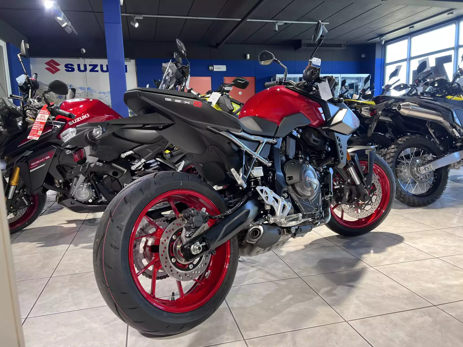 Suzuki GSX 8S - Photo 1