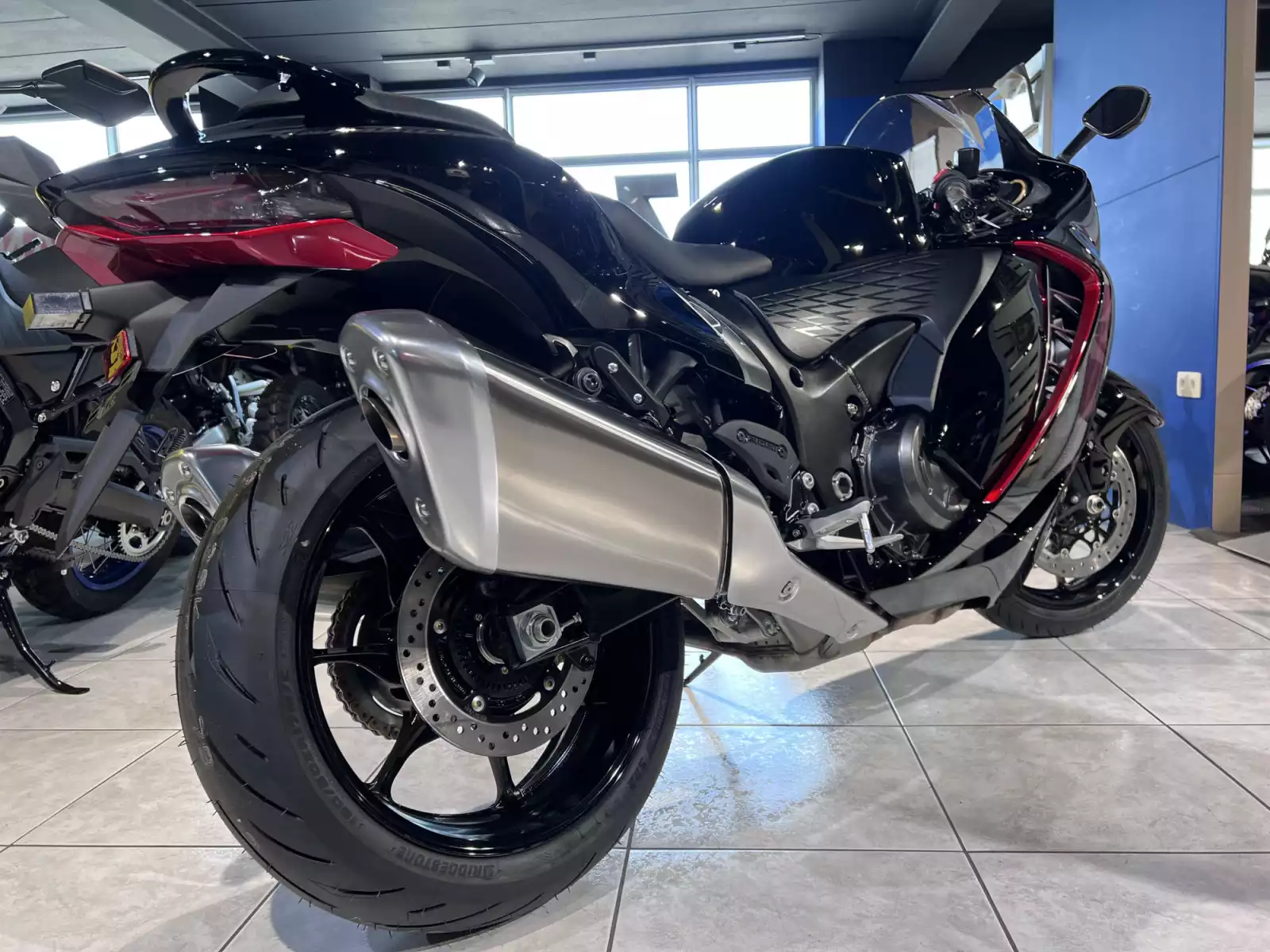 Suzuki Hayabusa 1300 - Photo 1