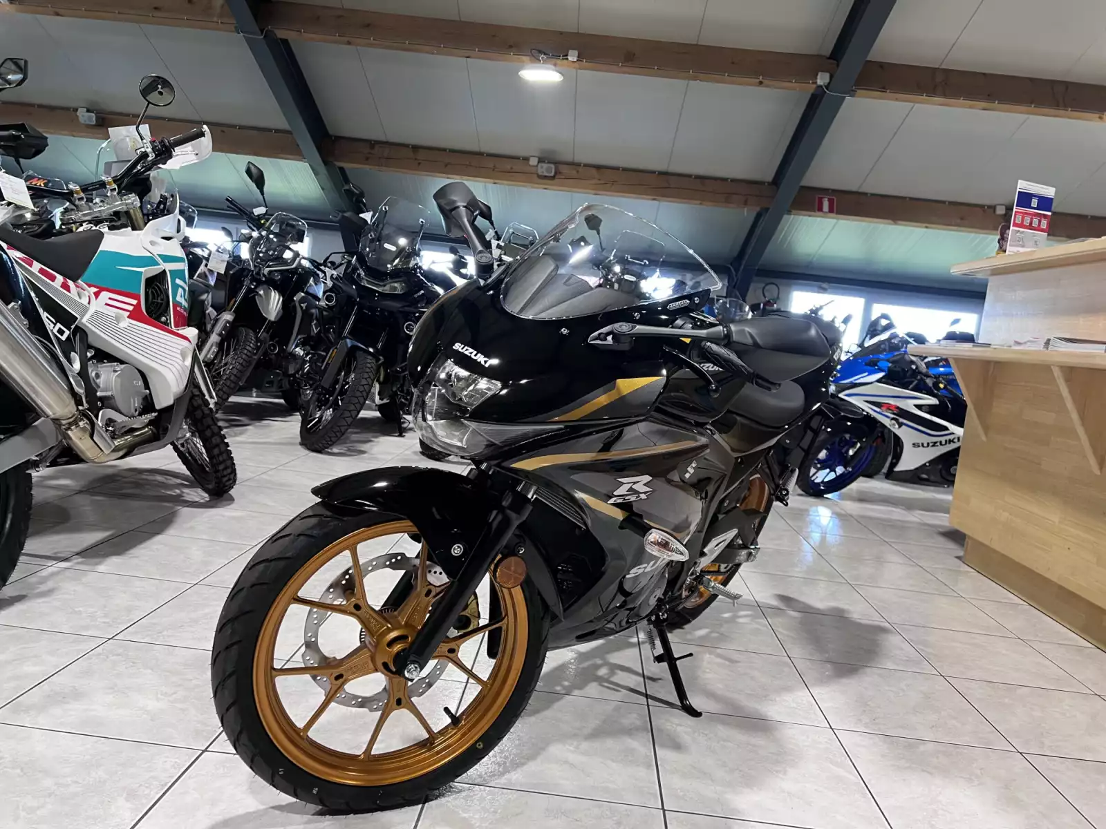 Suzuki GSX-R 125 - Photo 1