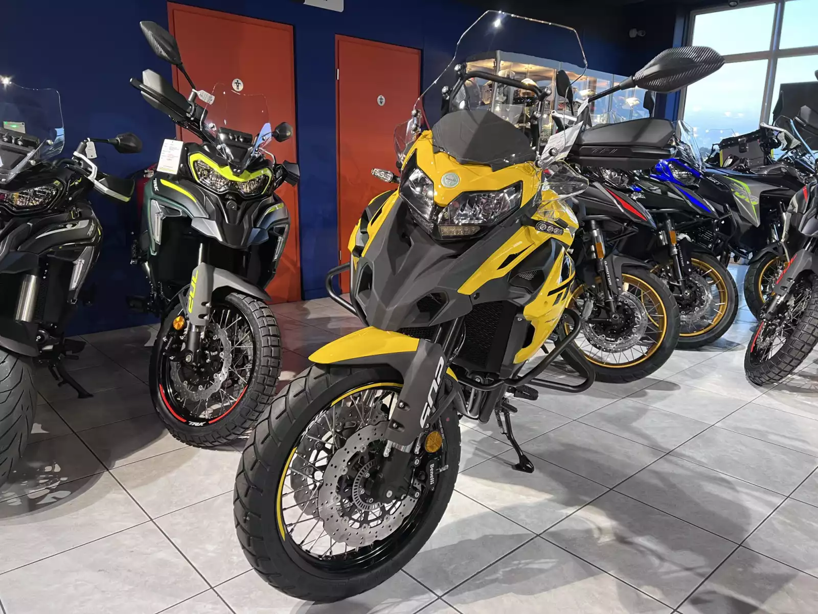 Benelli TRK 502 X - Photo 1