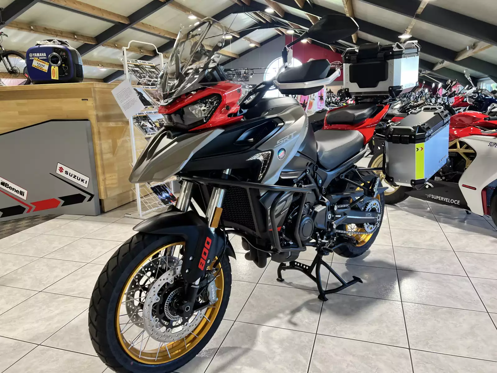 QJ Motor SRT 800 SX TOURING - Photo 1