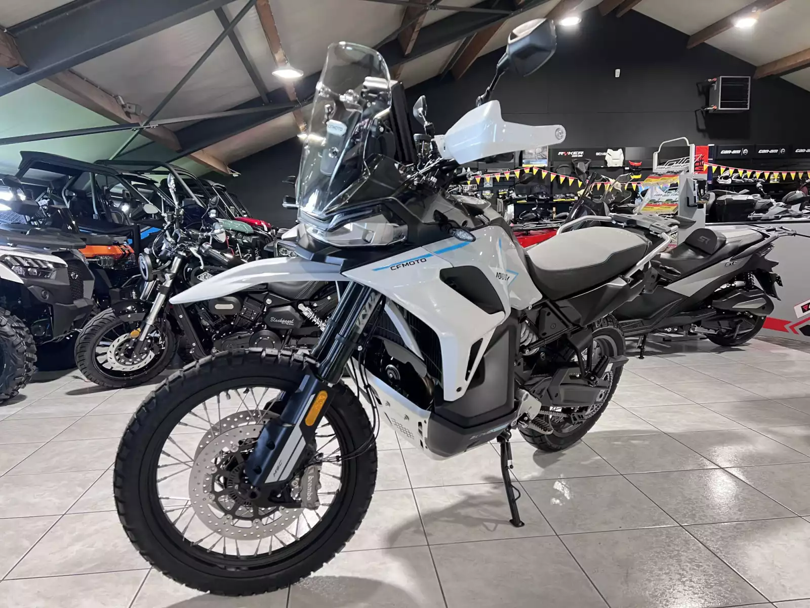 CF Moto 1000 MT-X - Photo 1