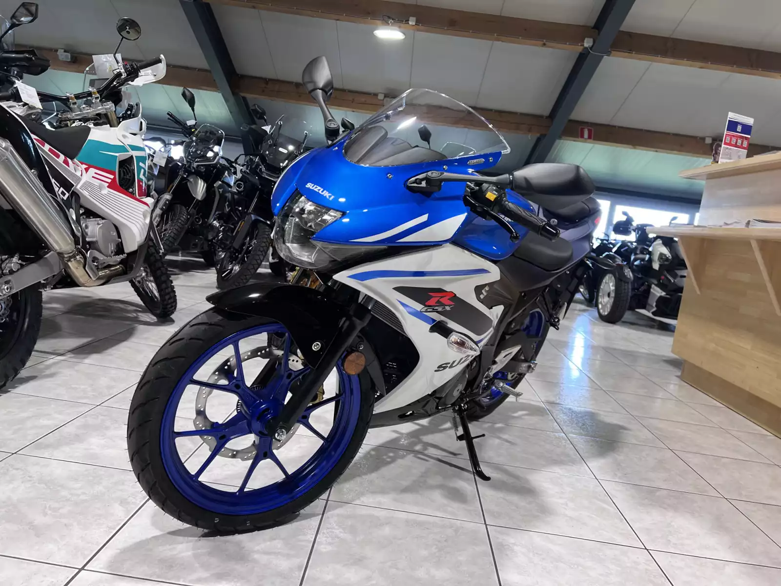Suzuki GSX-R 125 - Photo 1