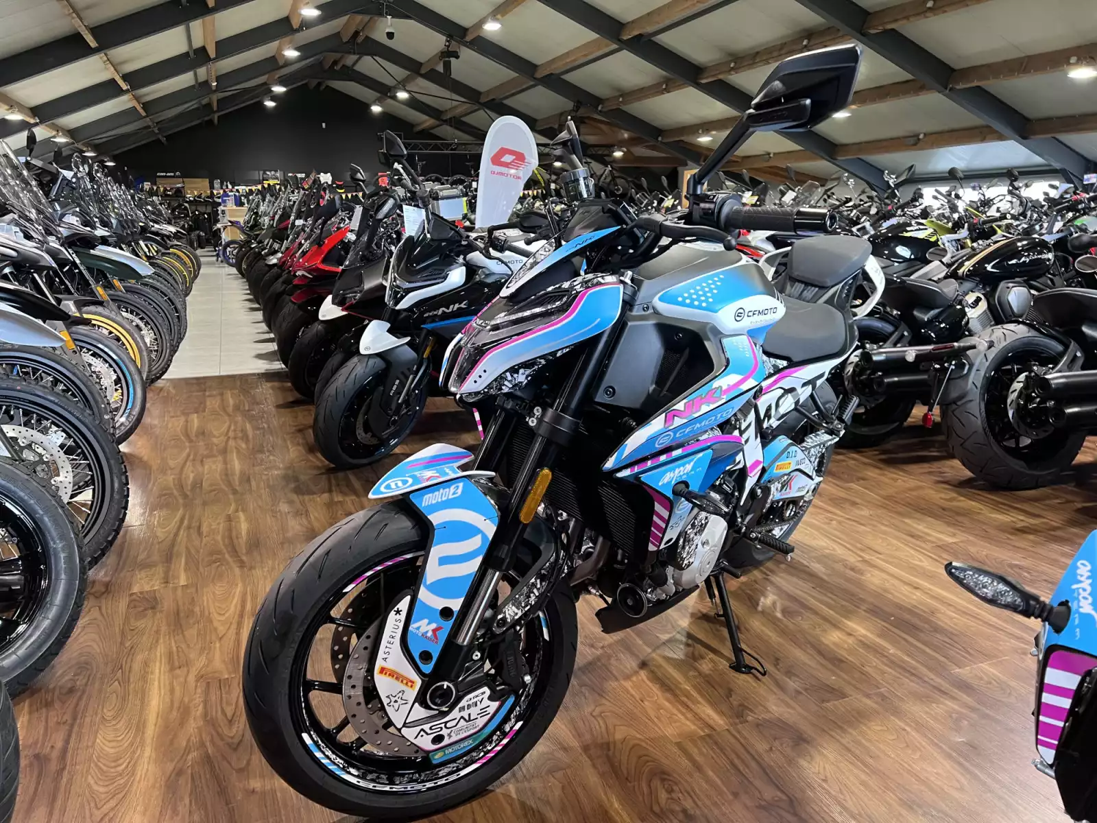 CF Moto 675 NK Réplica - Photo 1