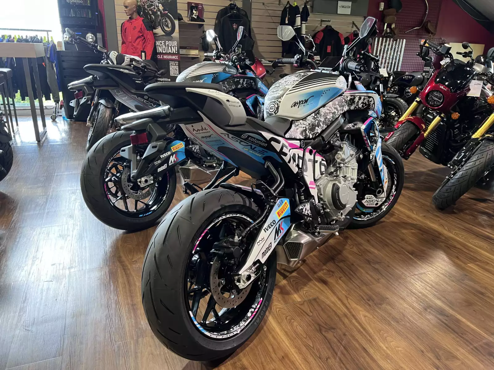CF Moto 675 NK Réplica - Photo 1
