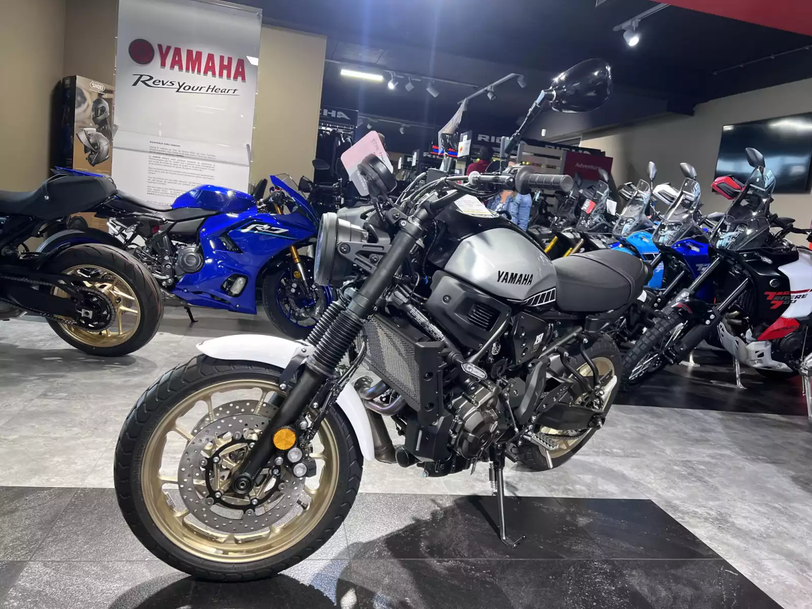 Yamaha XSR 700 LEGACY - Photo 1