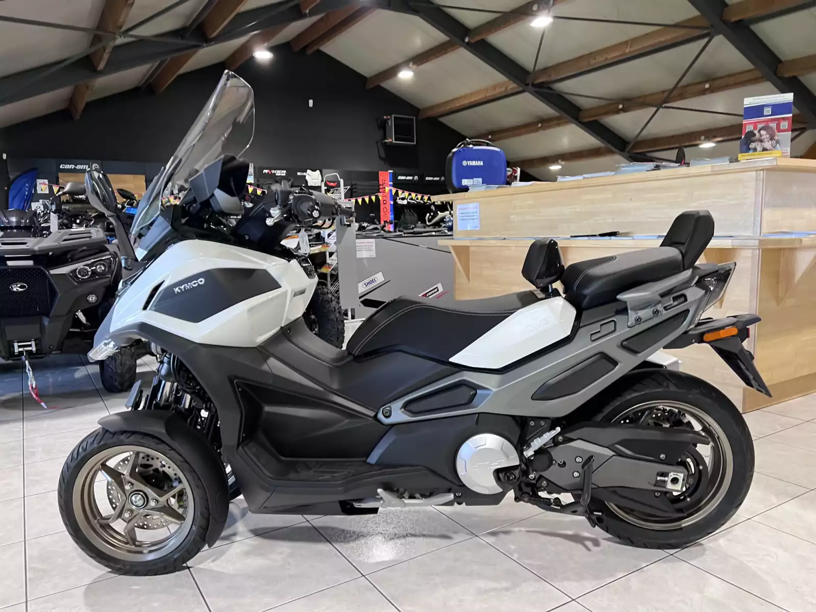 Kymco CV3 550i 575 - Photo 1