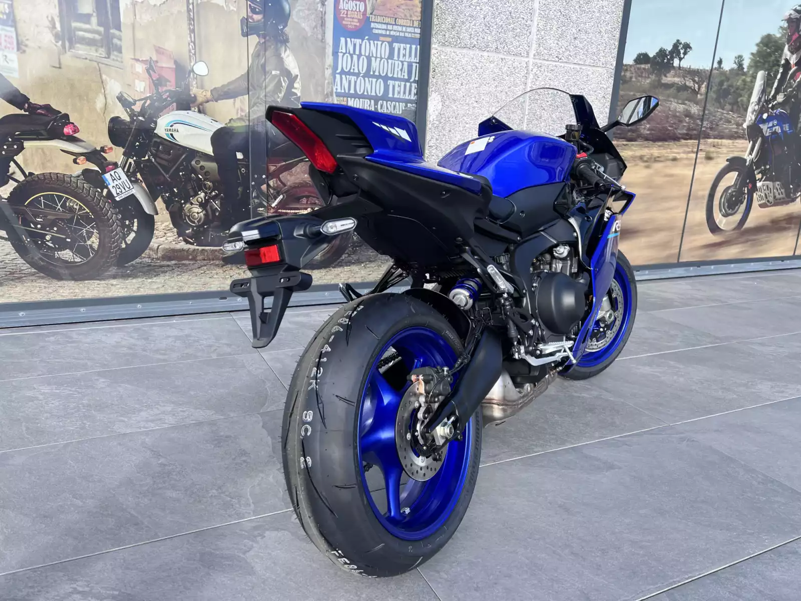Yamaha R9 - Photo 1