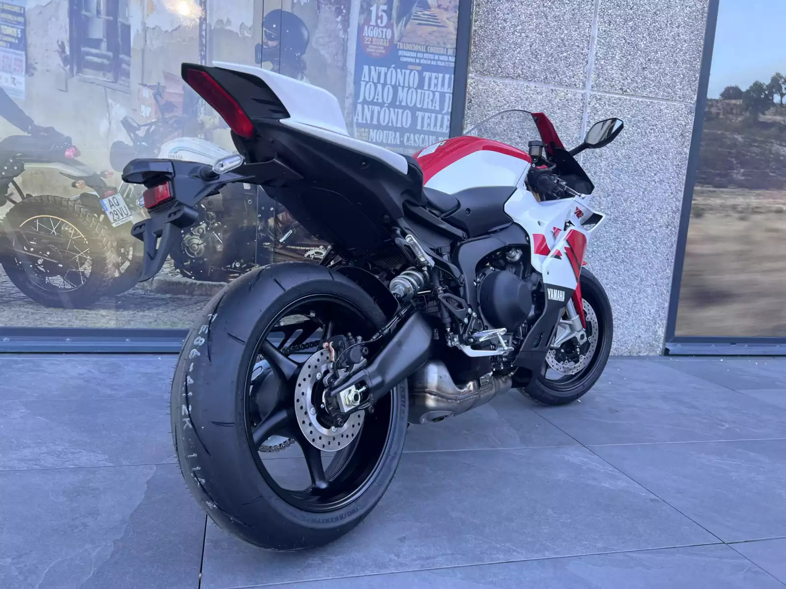 Yamaha R9 70 TH - Photo 1
