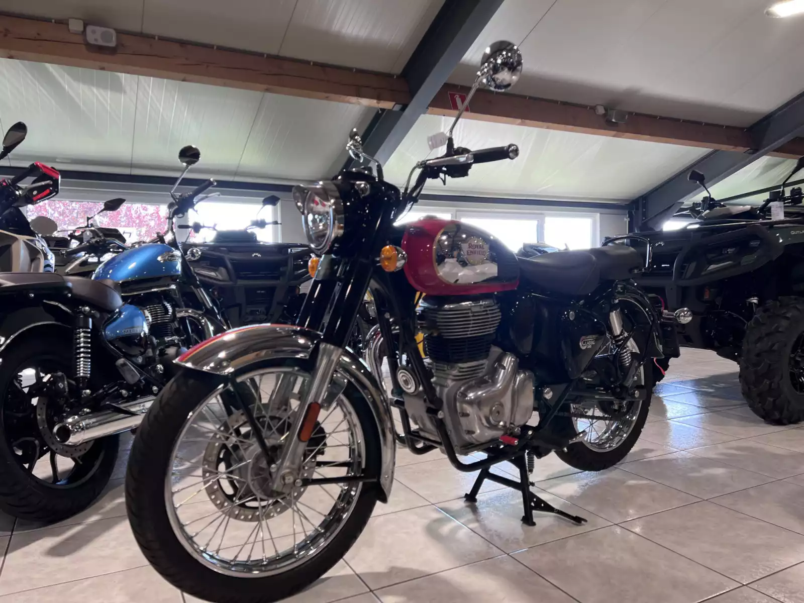 Royal Enfield Classic 350 Chrome Red - Photo 1