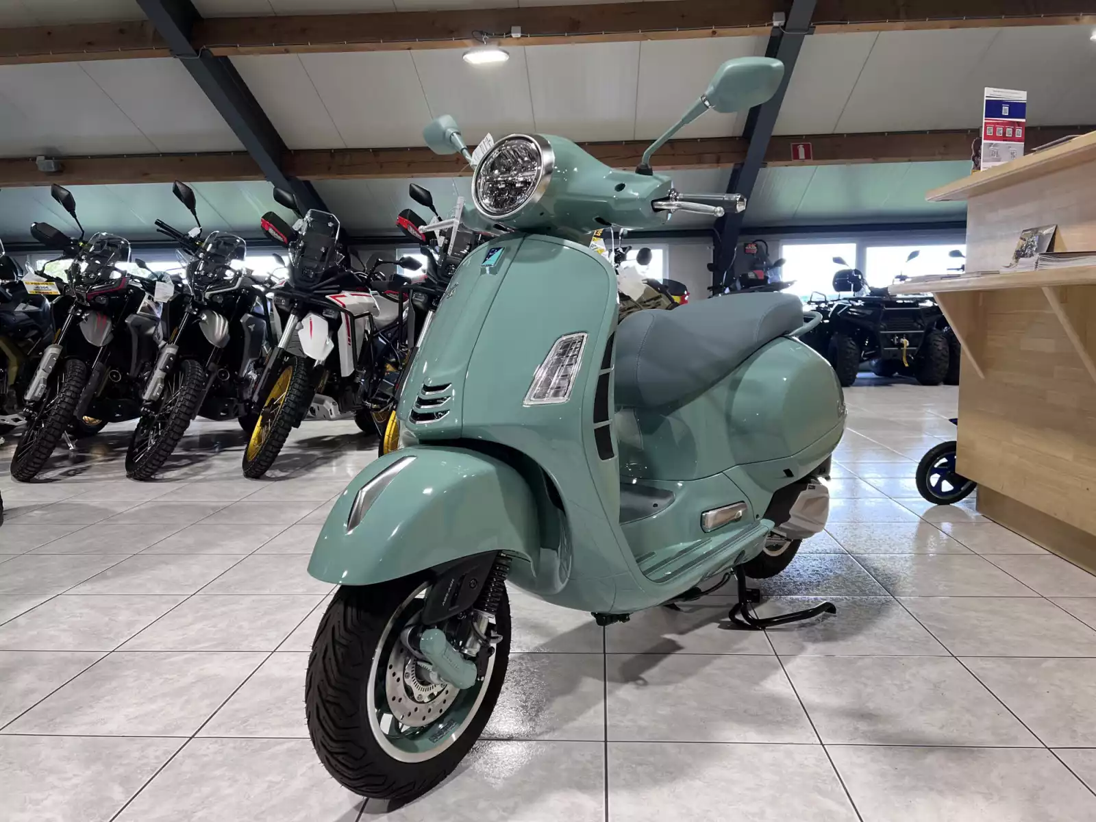Vespa GTS 310 80 TH - Photo 1