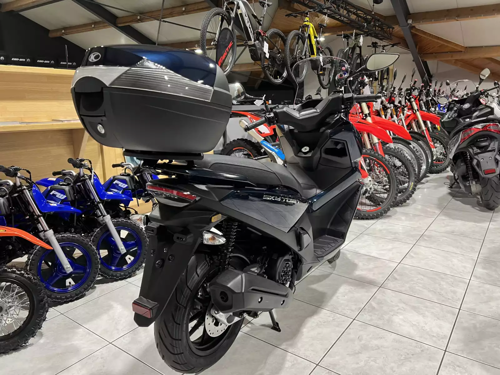 Kymco Skytown 125 - Photo 1