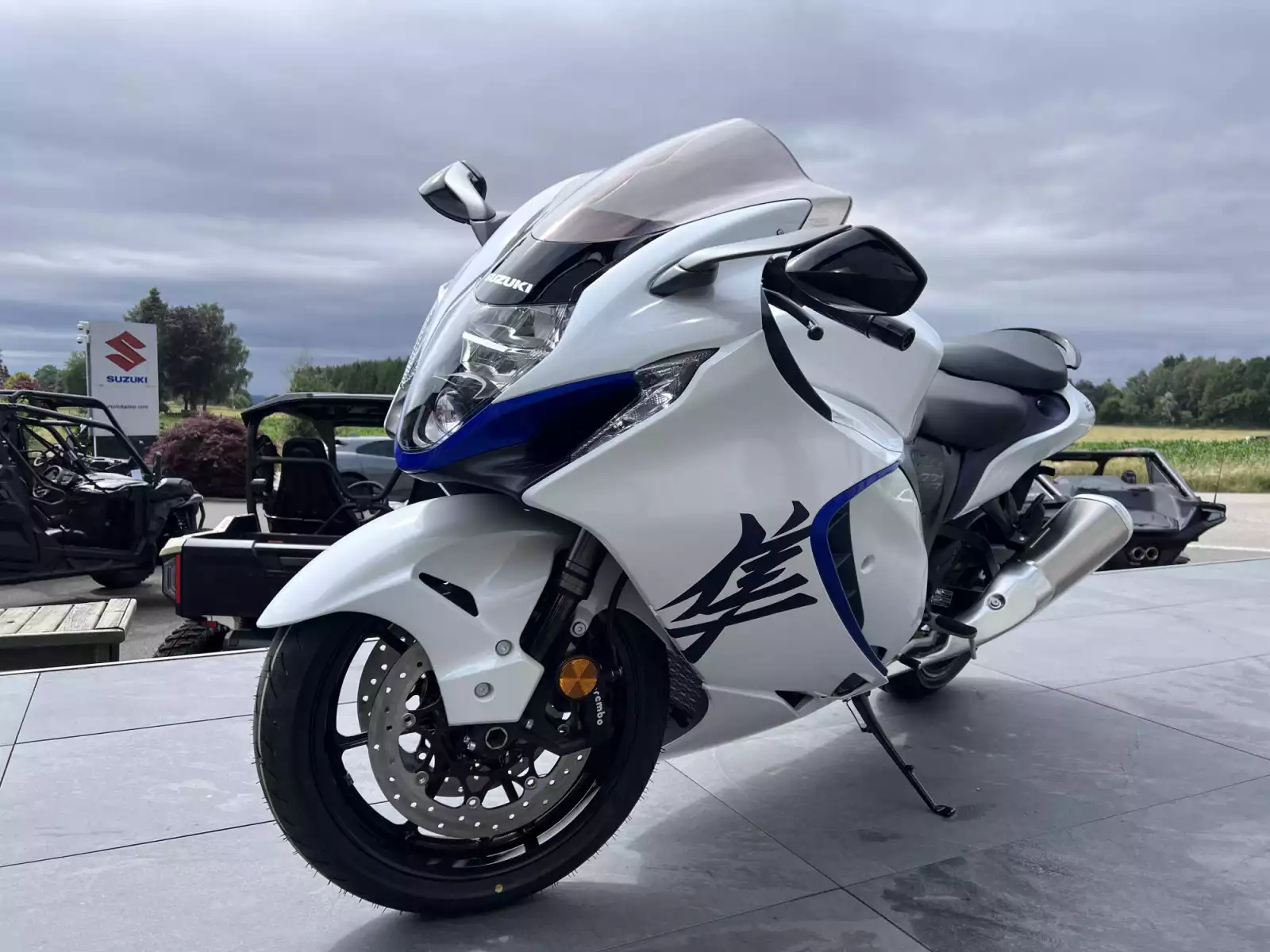 Suzuki Hayabusa 1300 - Photo 1