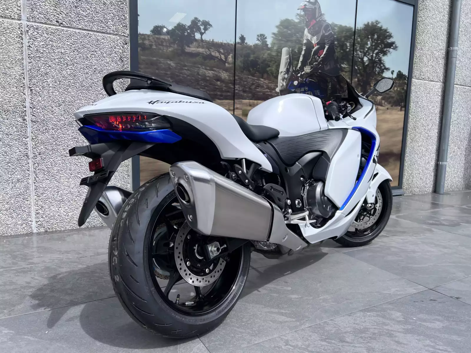 Suzuki Hayabusa 1300 - Photo 1