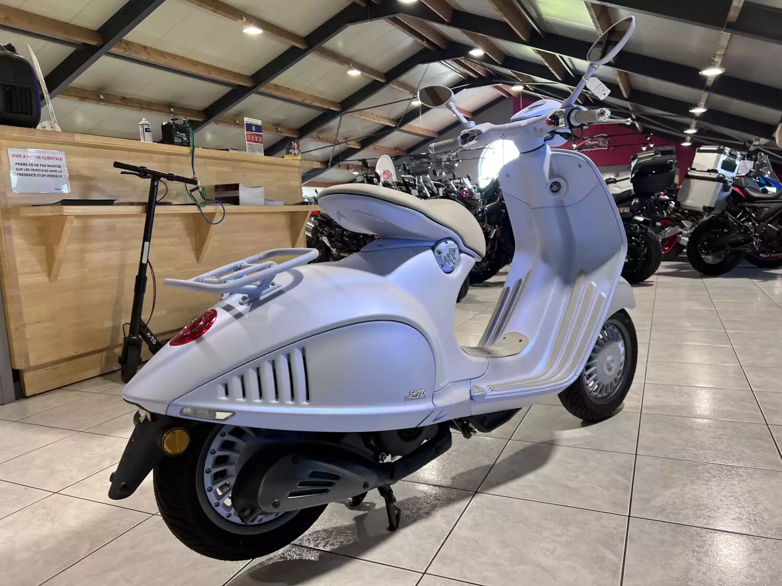 Vespa 946 Snake - Photo 1