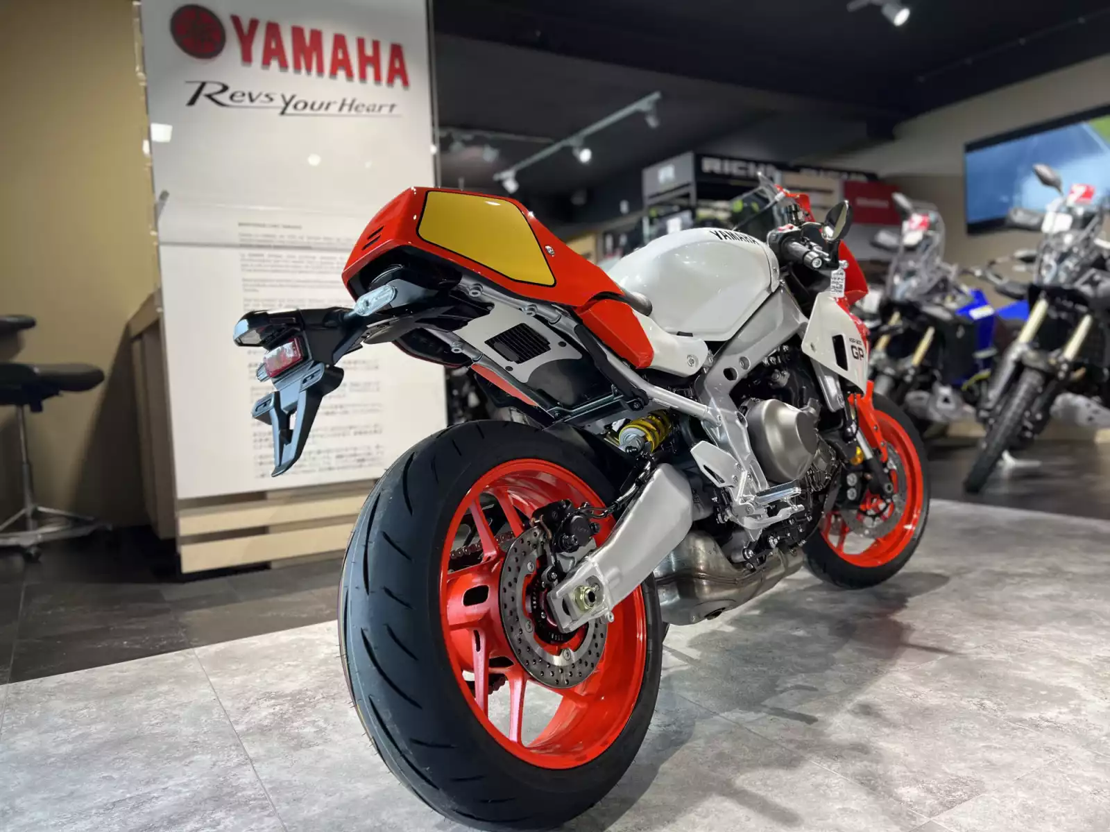 Yamaha XSR 900 GP - Photo 1