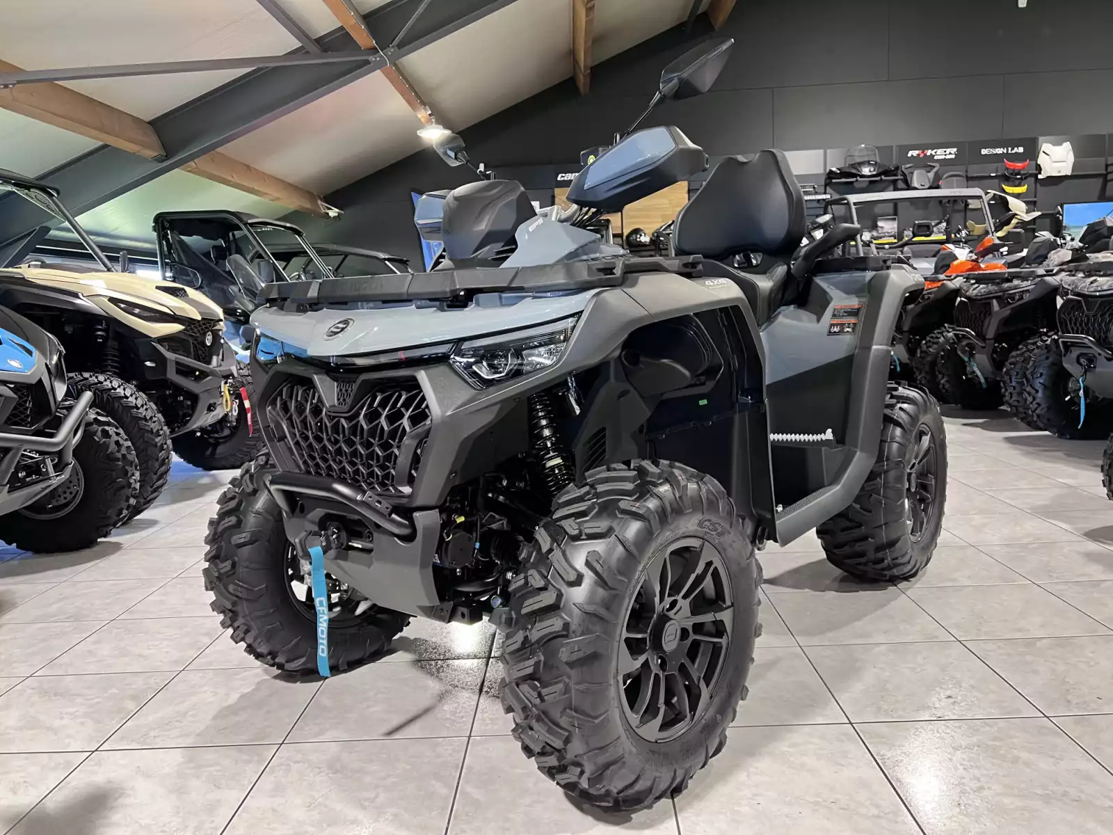 CF Moto CForce 1000 T3 AGRI NO ABS 60 KM/H - Photo 1