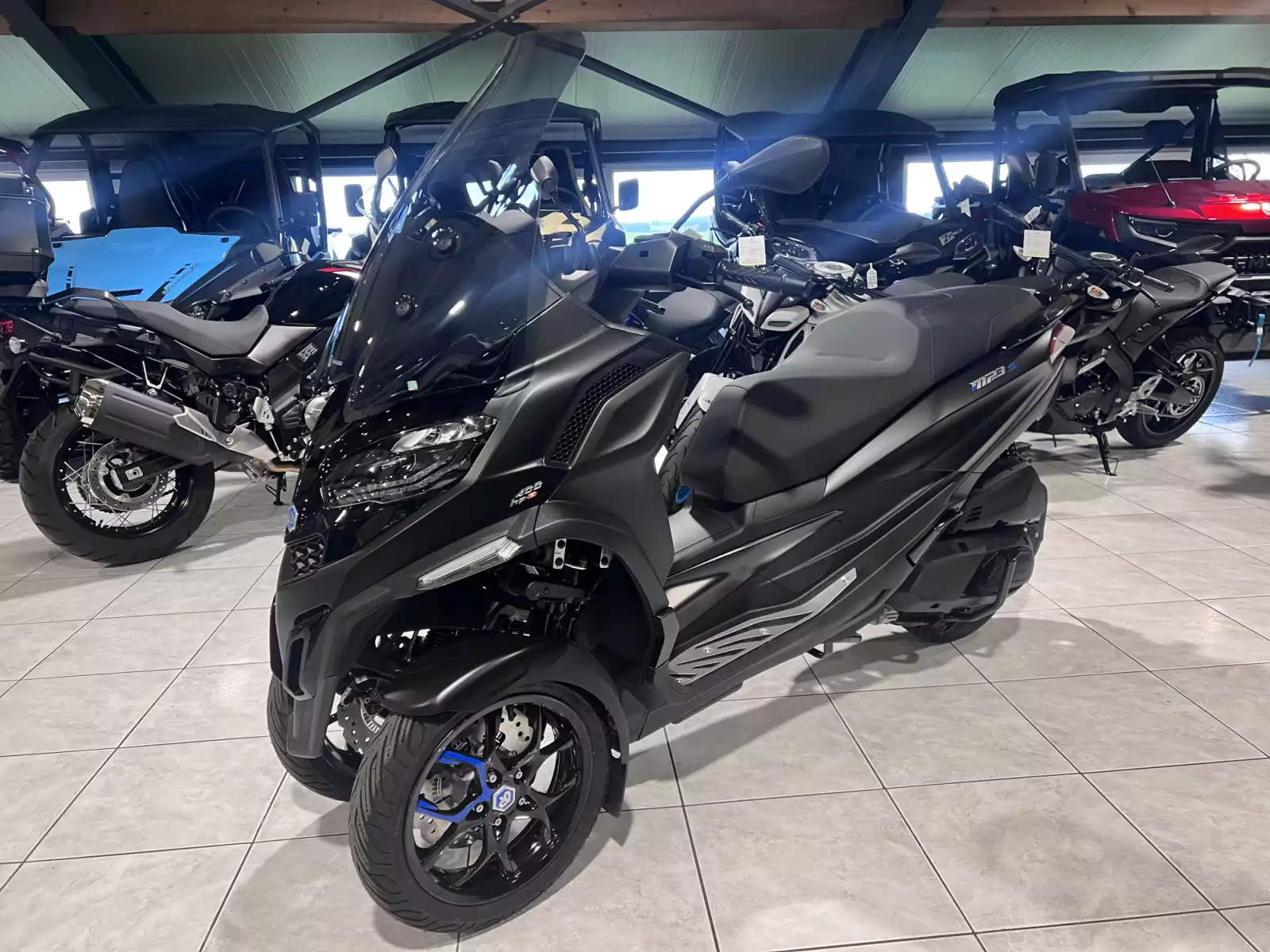Piaggio MP3 400 SPORT - Photo 1