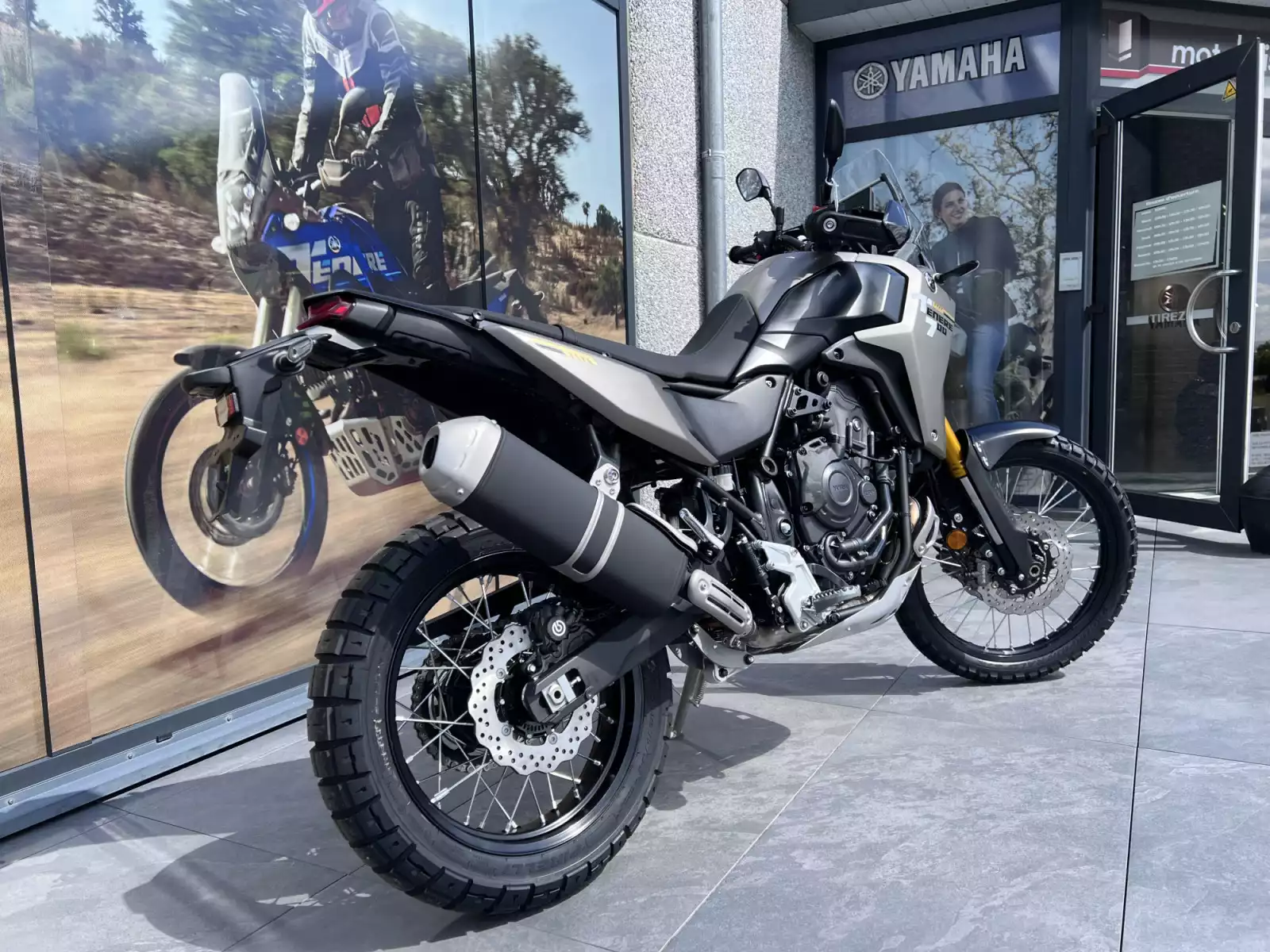 Yamaha XTZ 700 TENERE - Photo 1