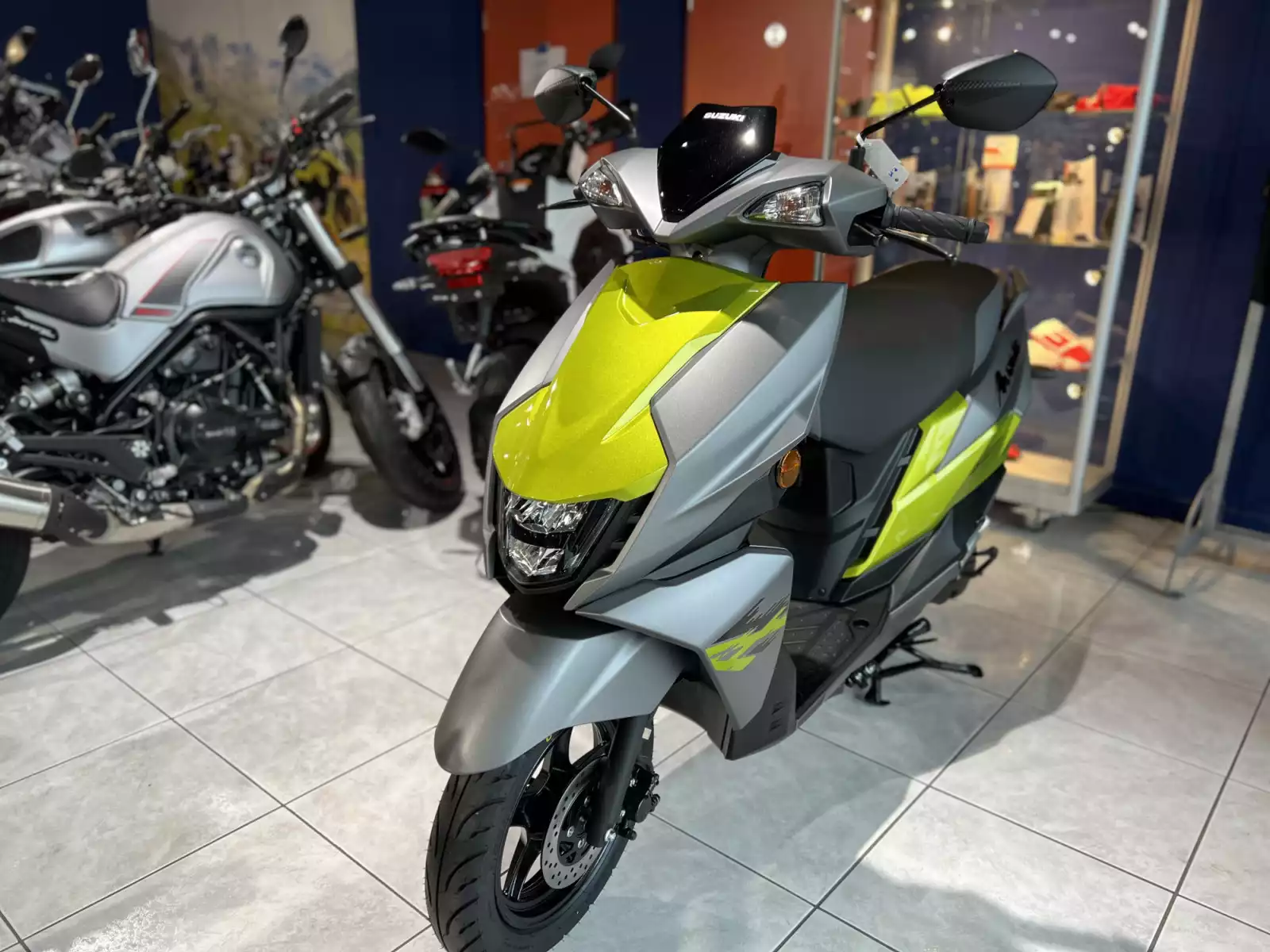 Suzuki Avenis 125 125 - Photo 1