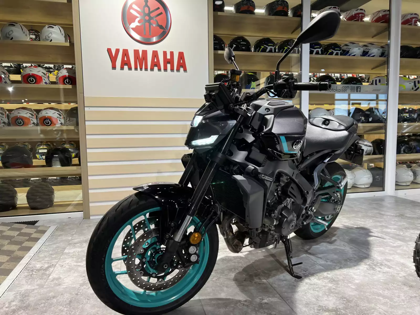 Yamaha MT-09 Y-AMT - Photo 1