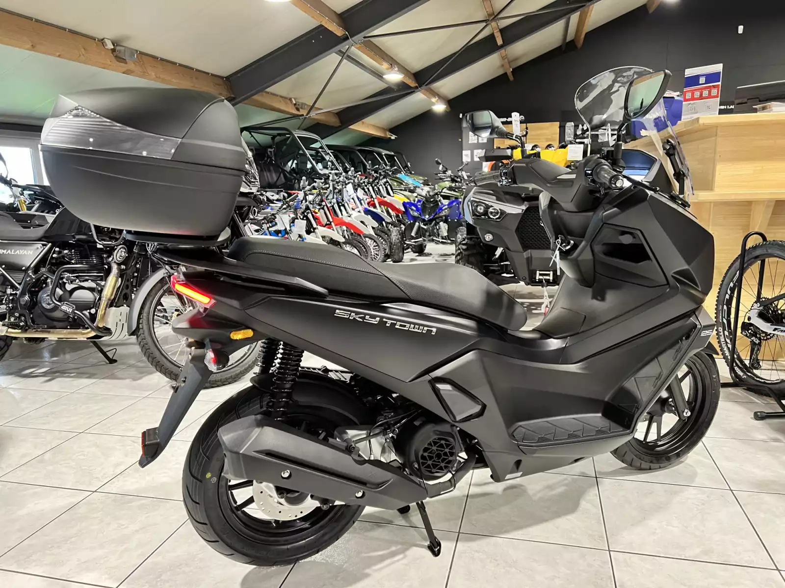 Kymco Skytown 50 - Photo 1
