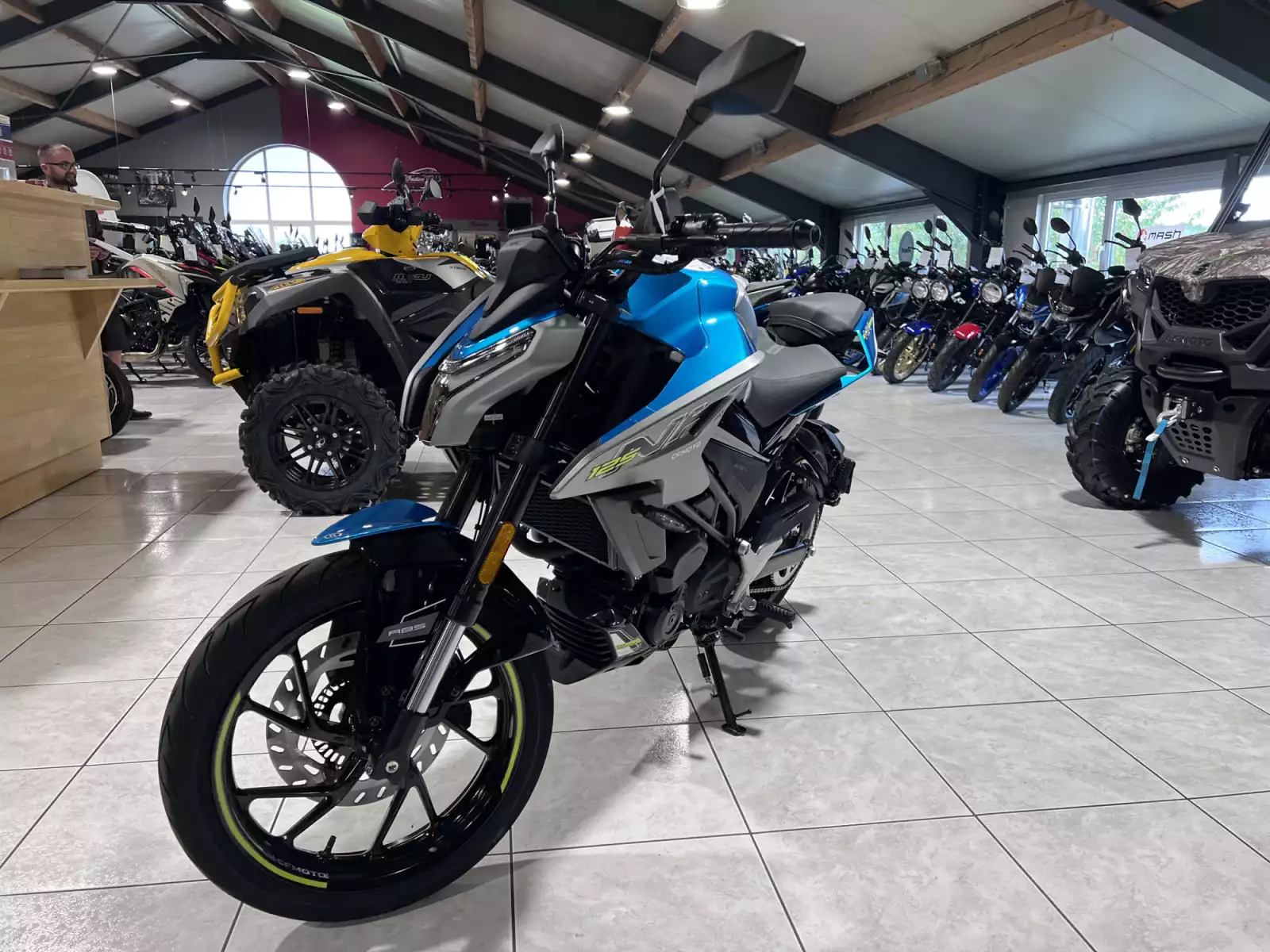 CF Moto 125 NK - Photo 1