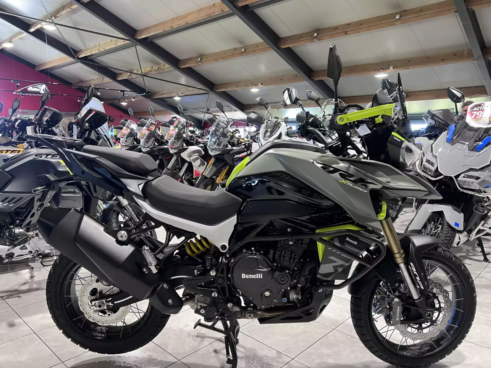 Benelli TRK 902 XPLORER - Photo 1