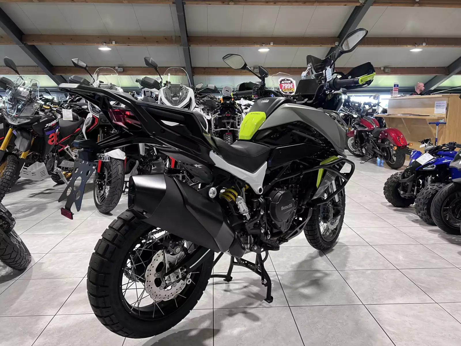 Benelli TRK 902 XPLORER - Photo 1