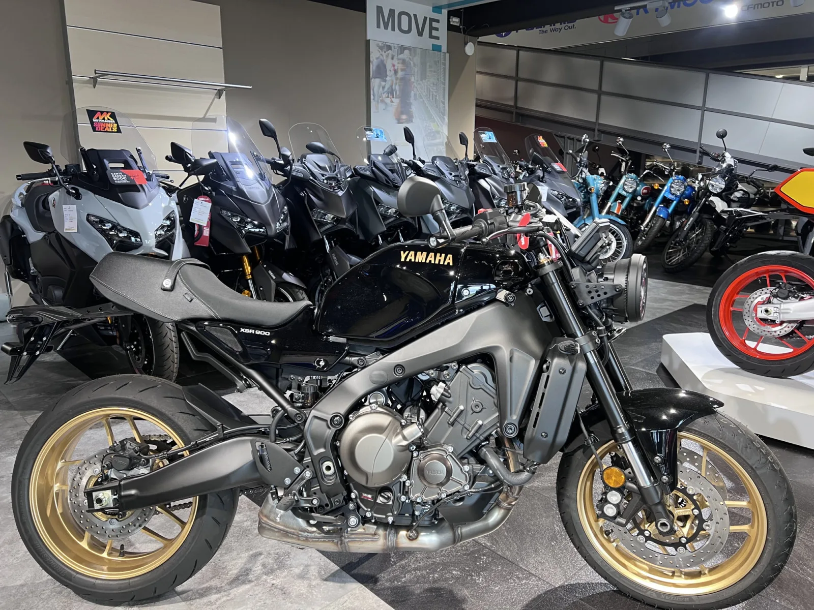 Yamaha XSR 900 - Photo 1