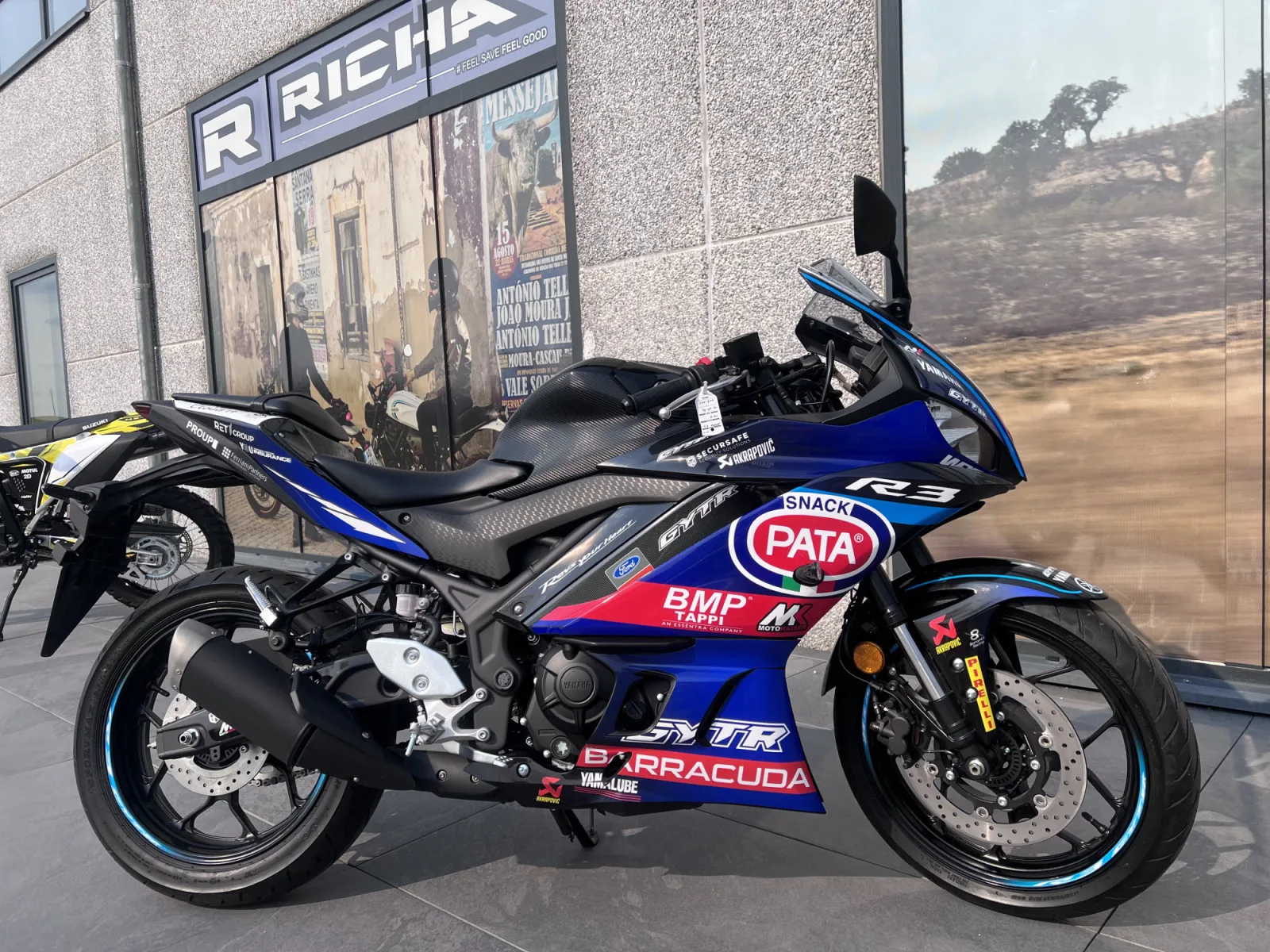 Yamaha YZF-R3 Réplica - Photo 1
