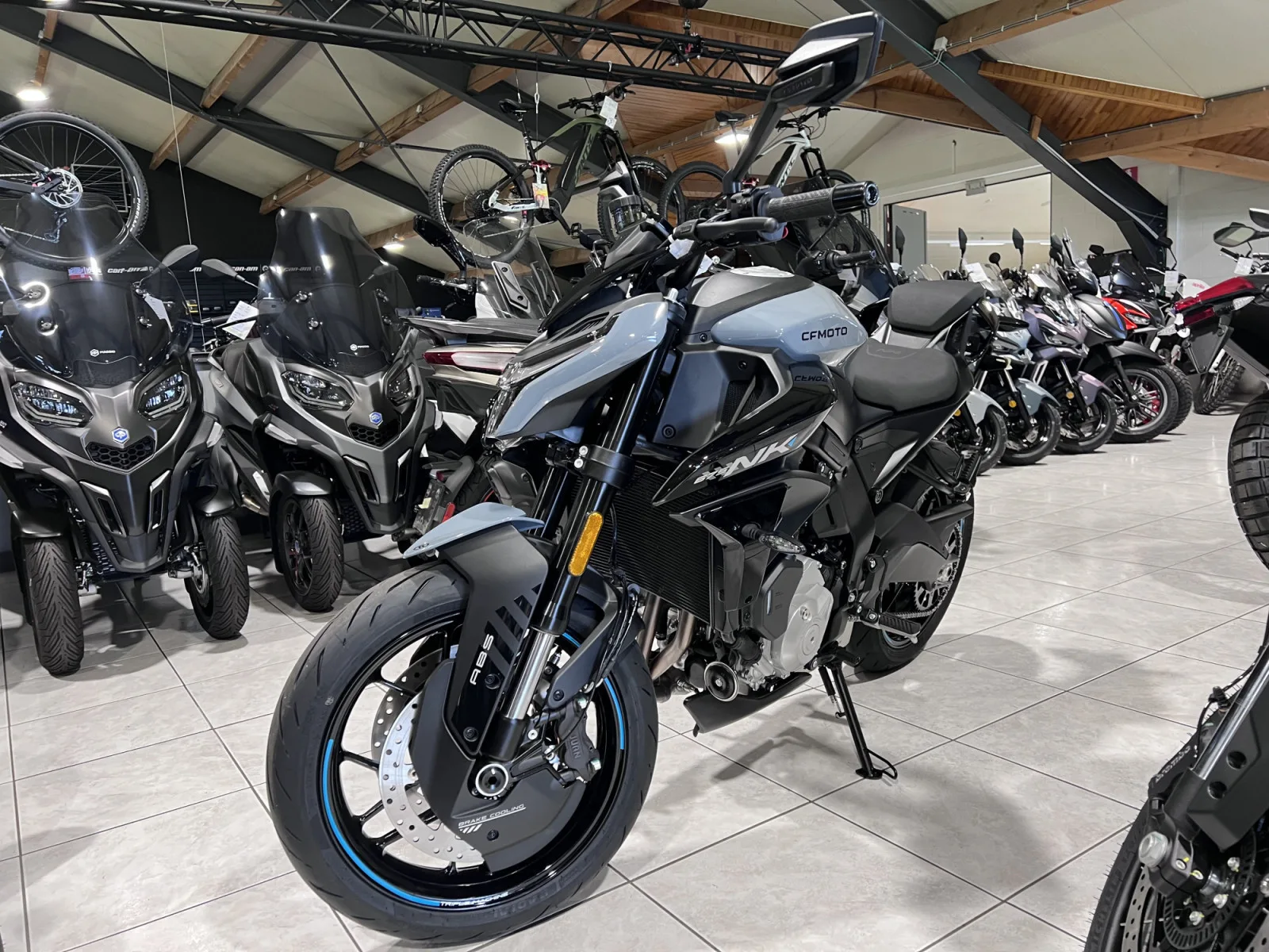 CF Moto 675 NK - Photo 1