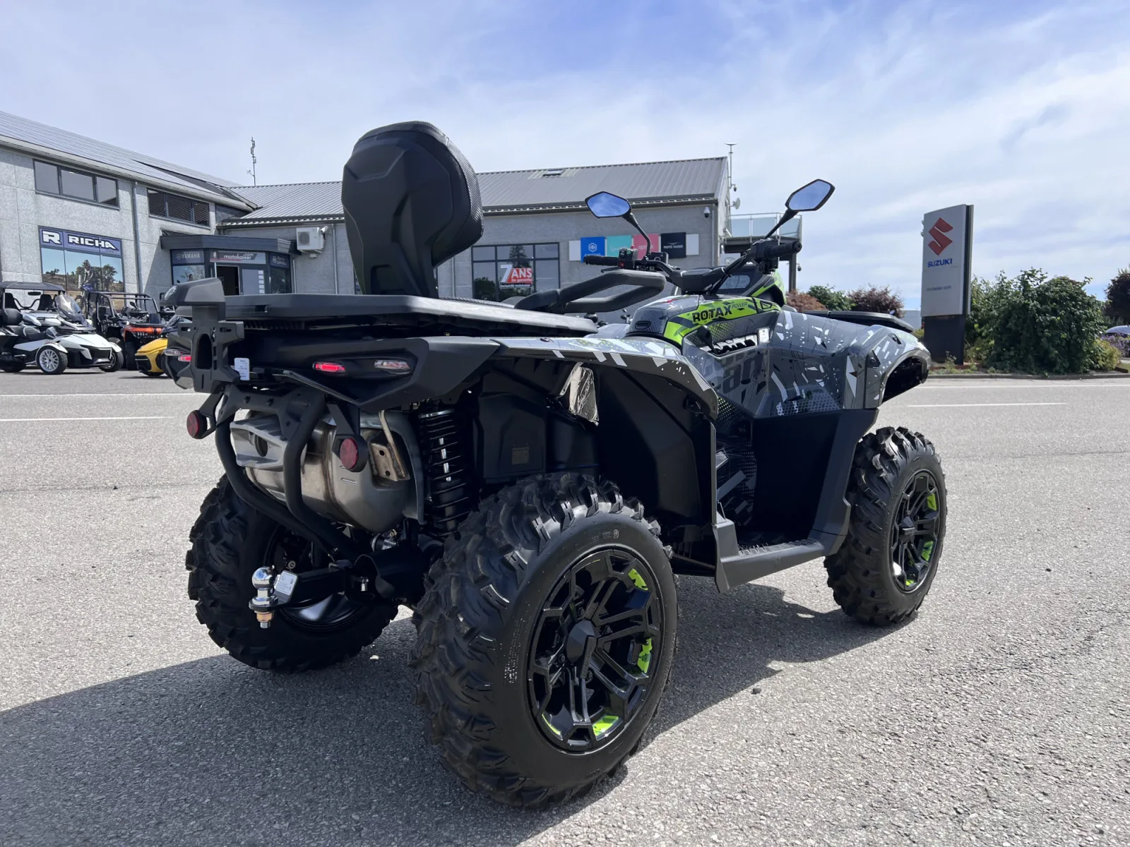 Can Am Outlander Max 4 WD 850 DPS  ABS T3B 1000 cc - Photo 1