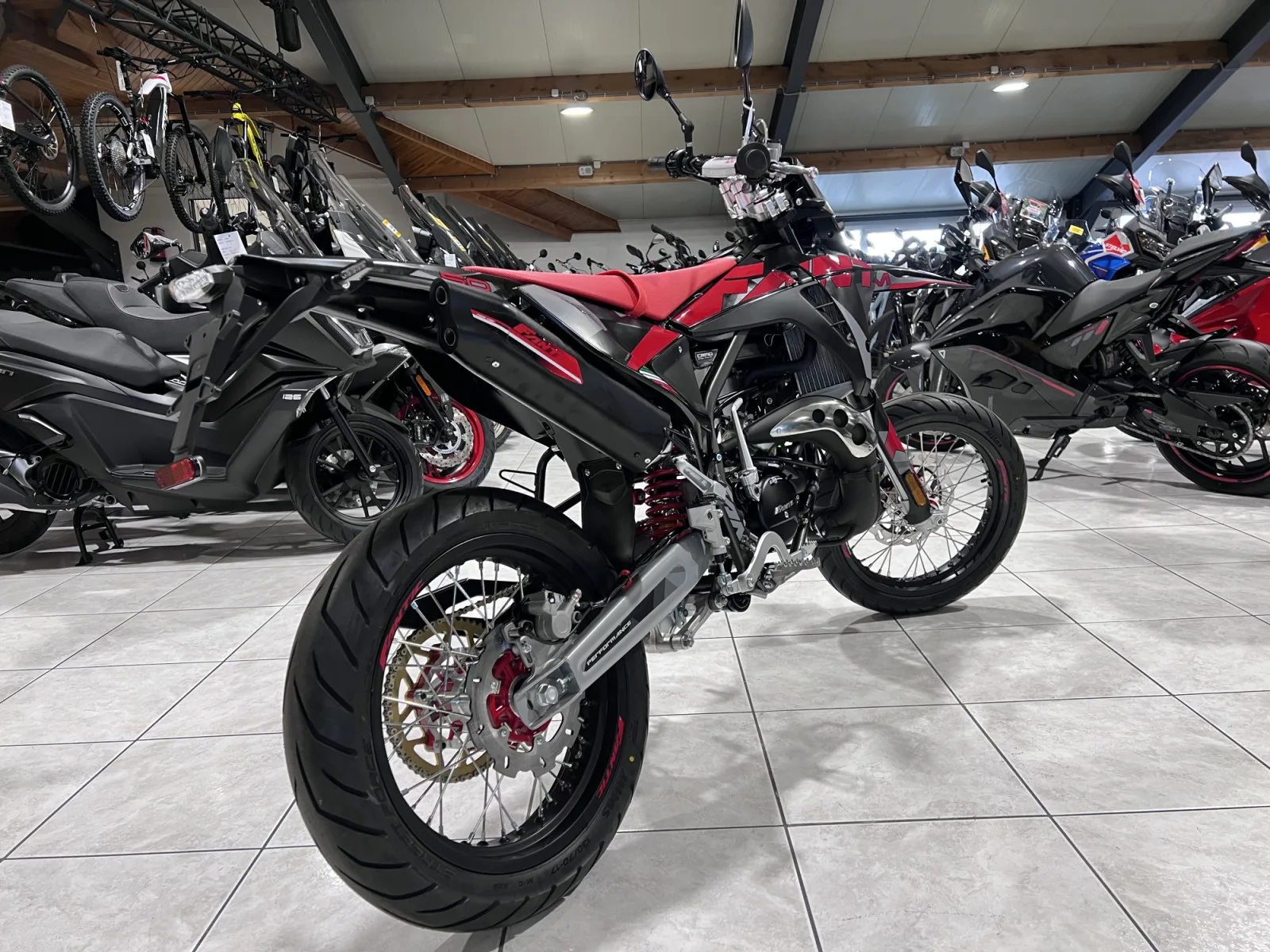 Fantic Motard 50 PERFORMANCE 2T - Photo 1