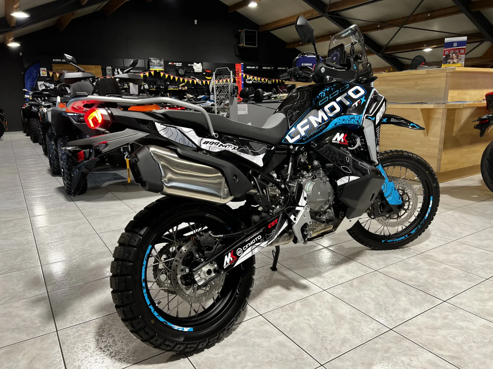 CF Moto 800 MT X Réplica - Photo 1