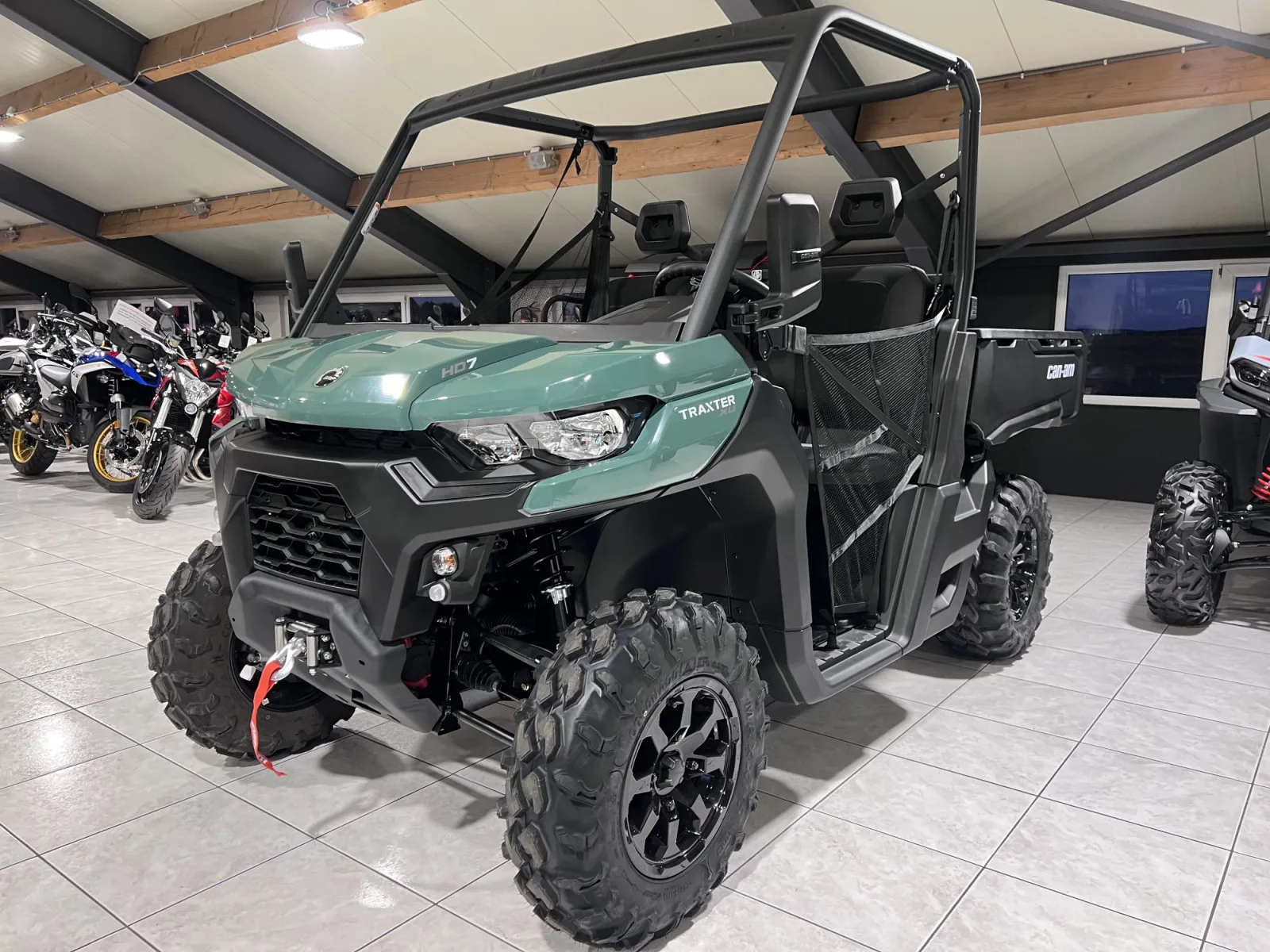 Can Am Traxter XU 62 HD7 VT TR 25 DPS 60 km/h - Photo 1