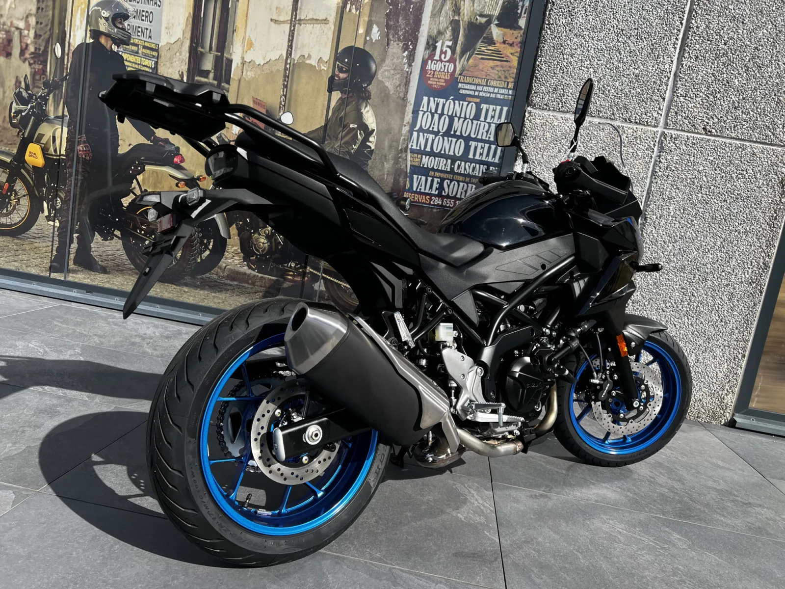 Suzuki SV - 7 GX - Photo 1