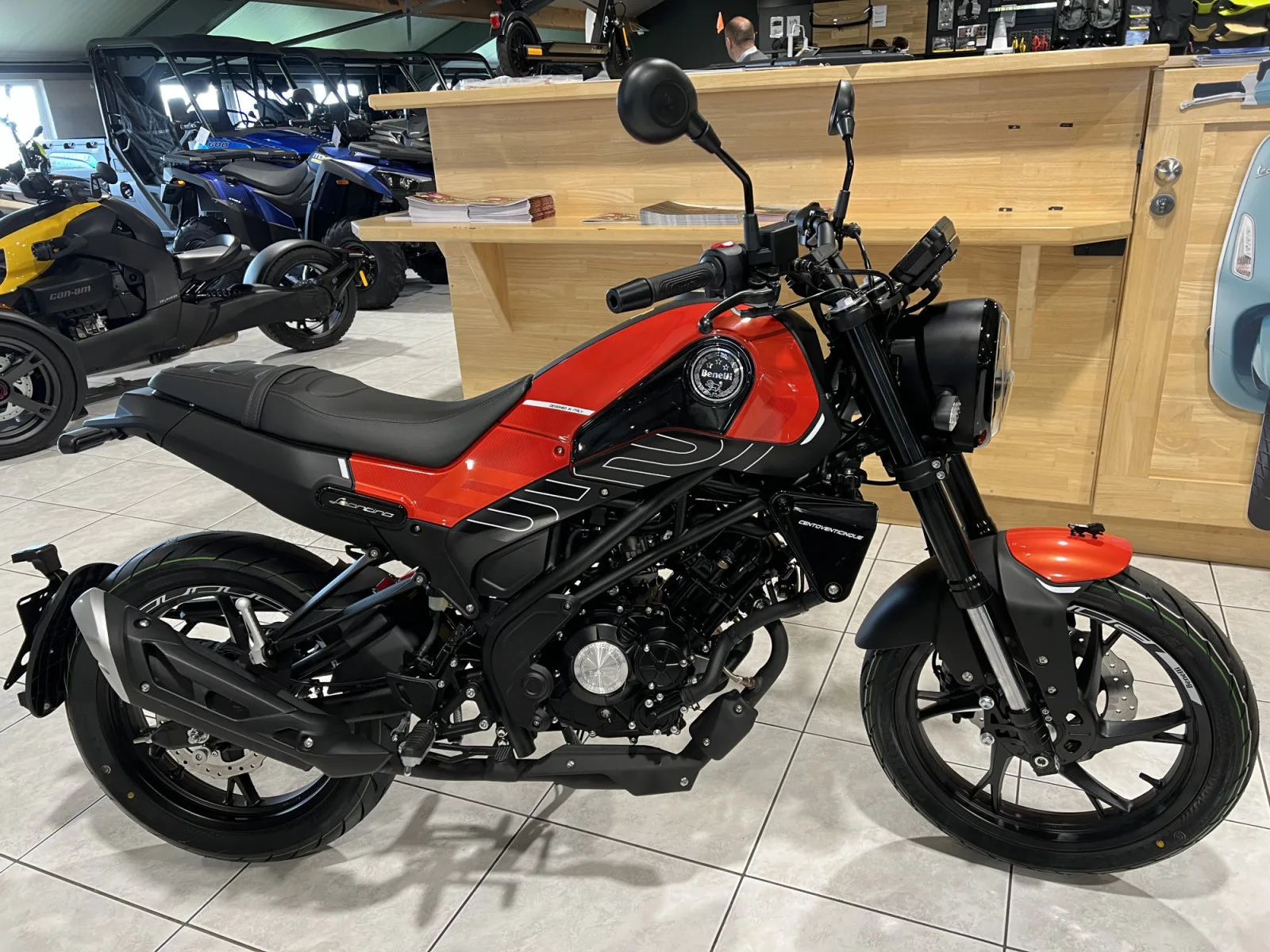 Benelli Leoncino 125 - Photo 1