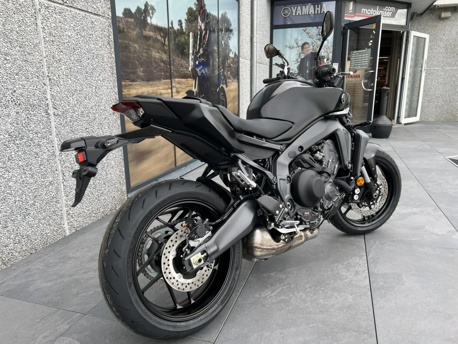 Yamaha MT-09 Y-AMT - Photo 1