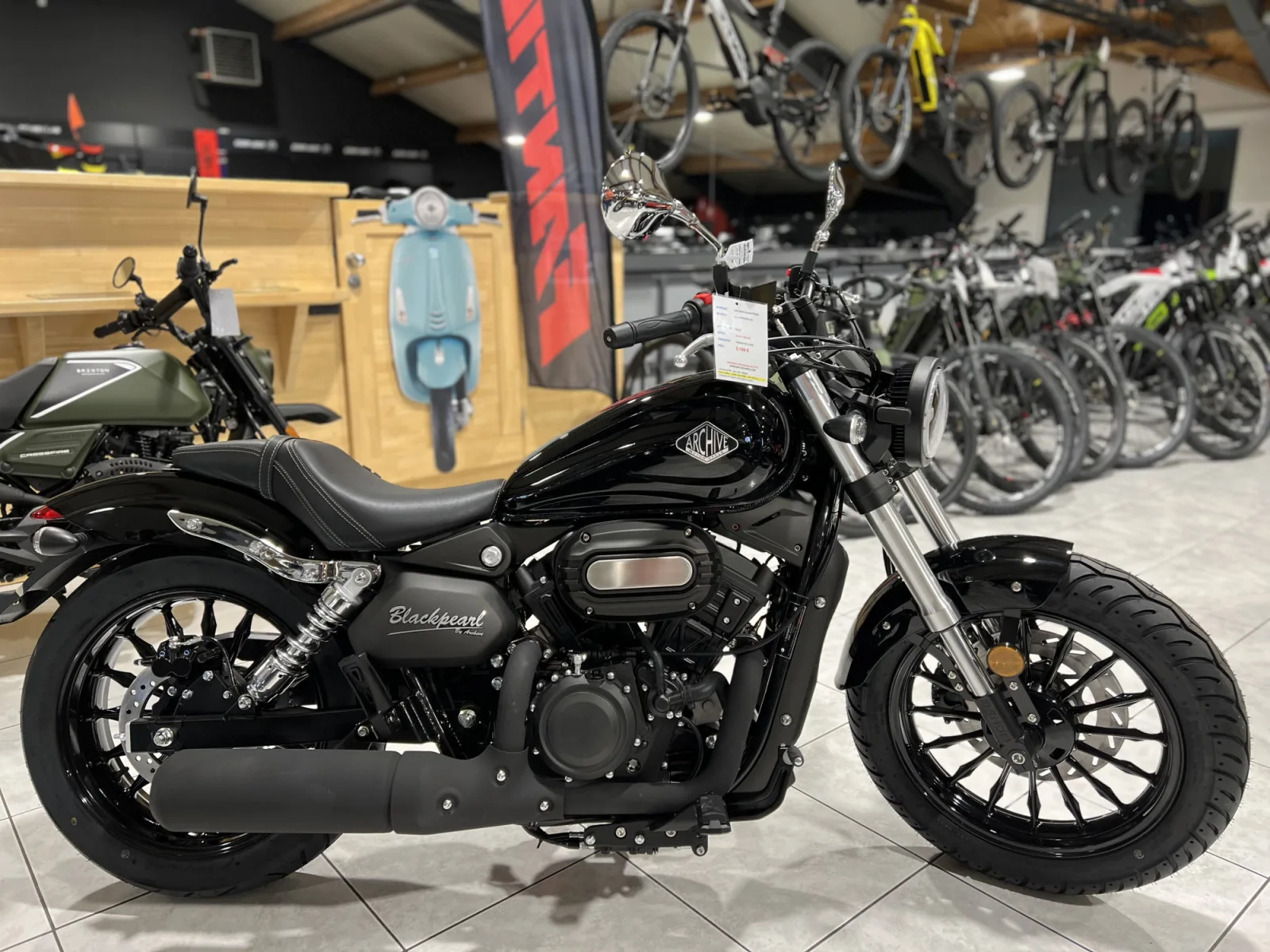 Archive Motorcycle Custom 125 Black Pearl - Photo 1