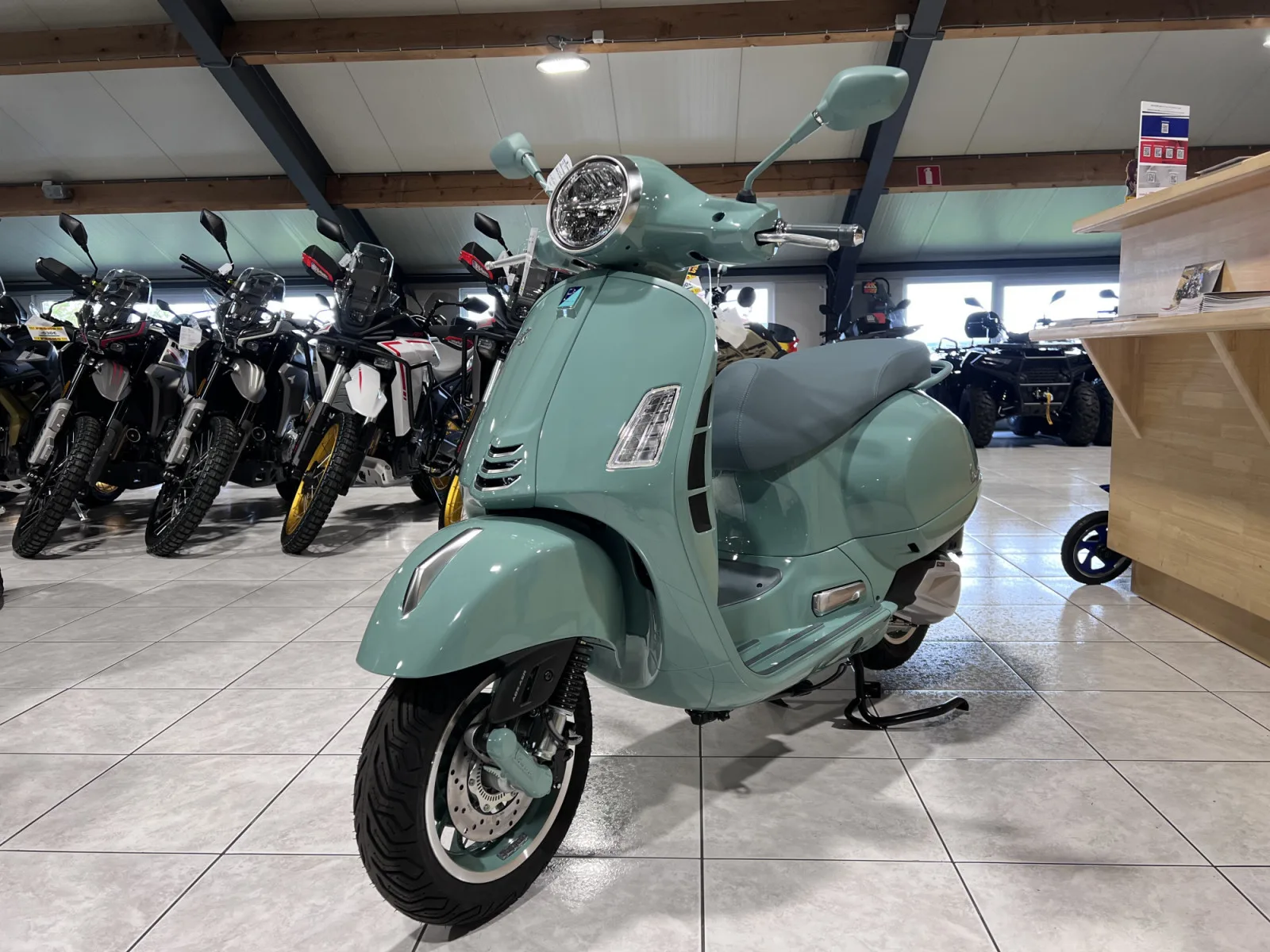 Vespa GTS 310 80 TH - Photo 1