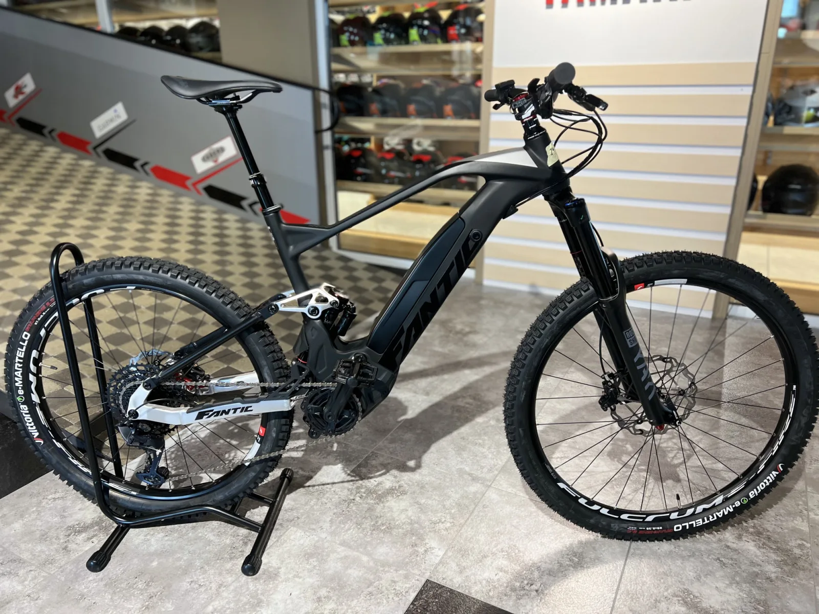 Fantic XMF 1.7 L CARBON SPORT 720Wh, 29''-27,5'', freins 4 pistons, 90 Nm - Photo 1