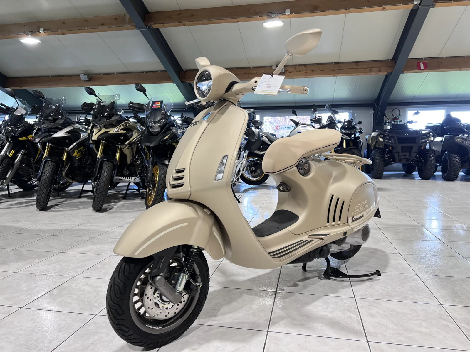 Vespa 946 - Photo 1