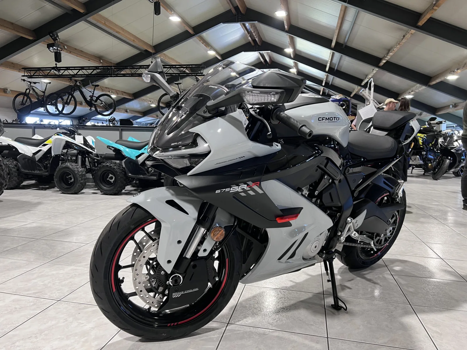 CF Moto 675 SR-R - Photo 1