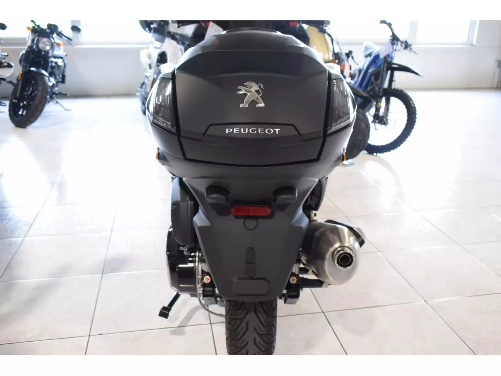 Peugeot Metropolis V3 E5 ALLURE NOIR MATT - Photo 1